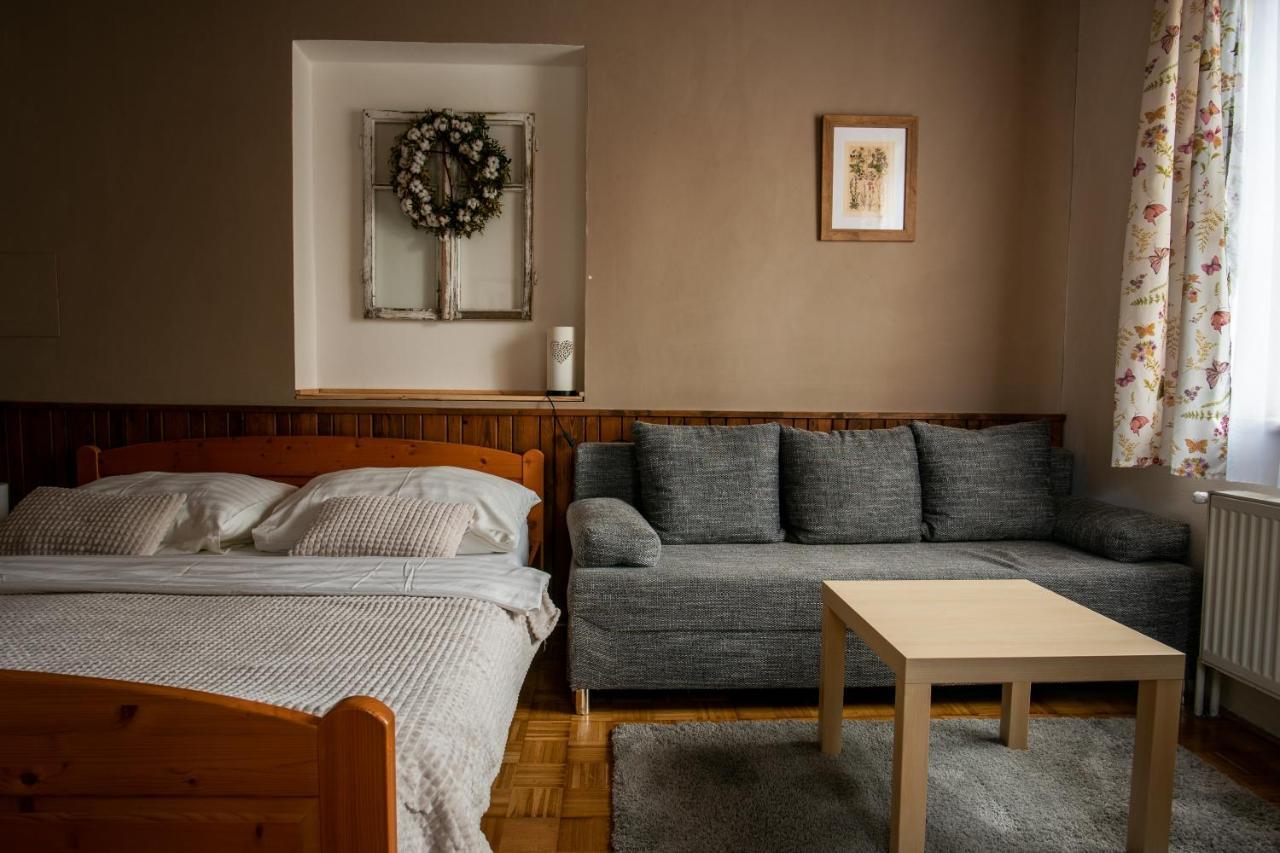 Pension Styl Bedřichov エクステリア 写真